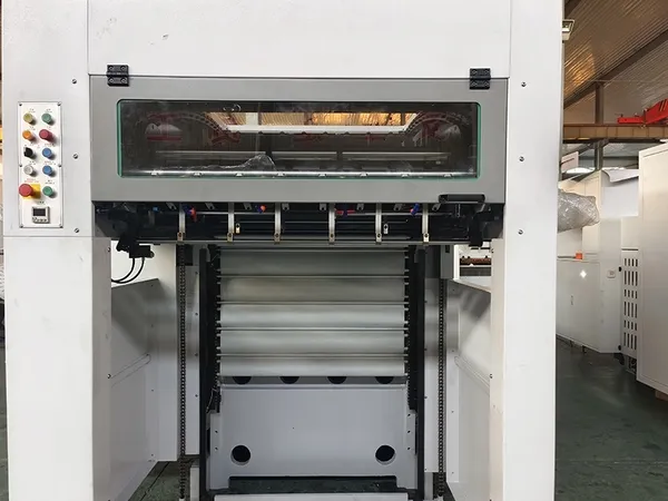 Automatic Flatbed Die Cutting and Creasing Machine